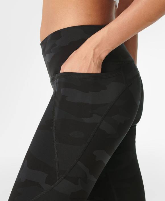 ropa estampado de camuflaje ultra negro T28T421 leggings deportivos cortos y potentes mujer Sweaty Betty