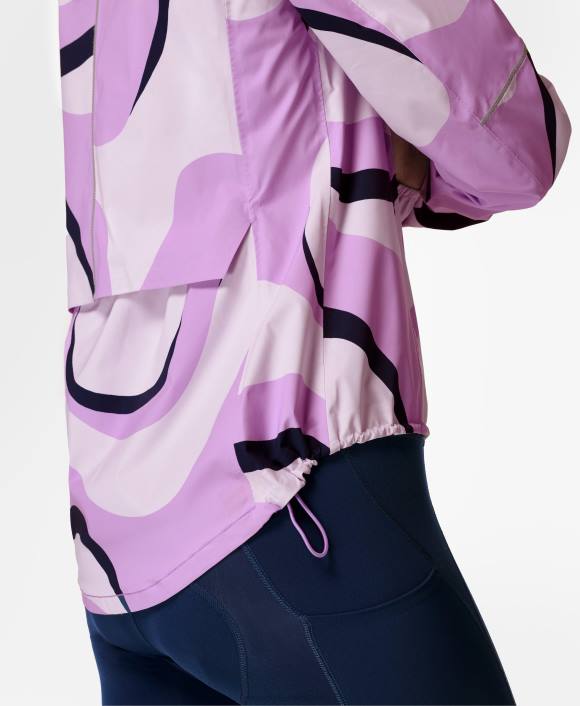 ropa impresión de mármol de agua púrpura T28T804 chaqueta ciclista impermeable mujer Sweaty Betty